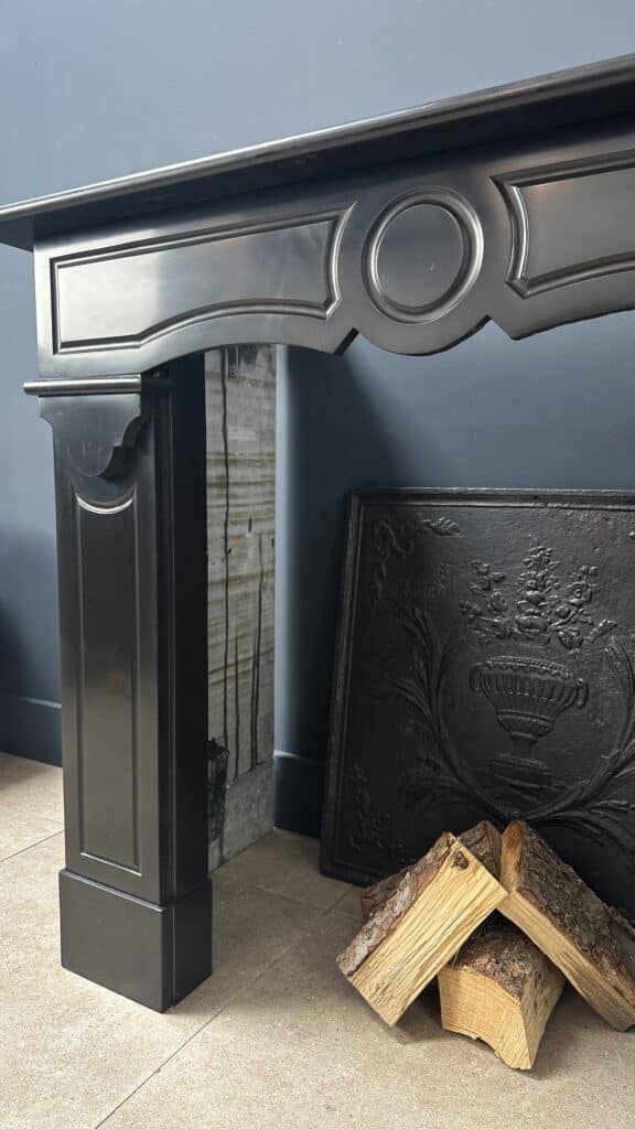 Black Marble Antique Circular Fireplace with Round Front