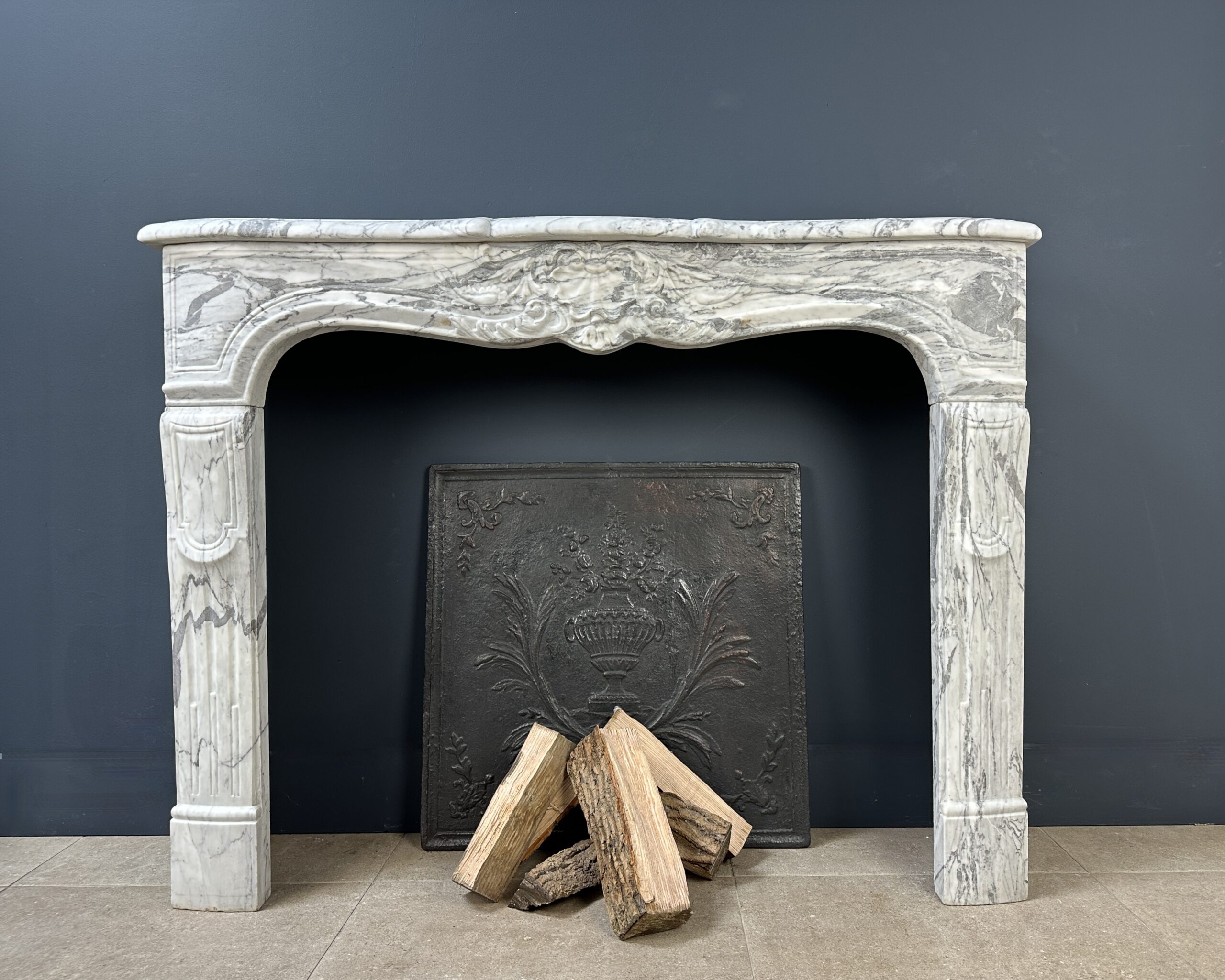 Luxe franse antiek schelp schouw mantel