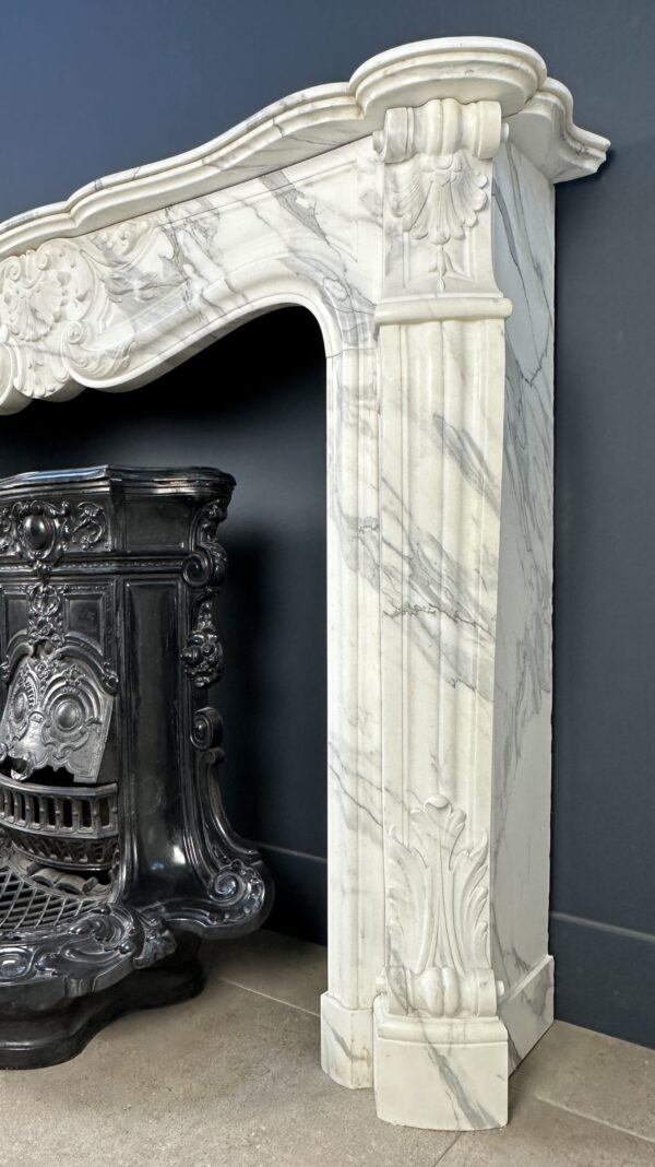 Schelp schouw arabescato mantel