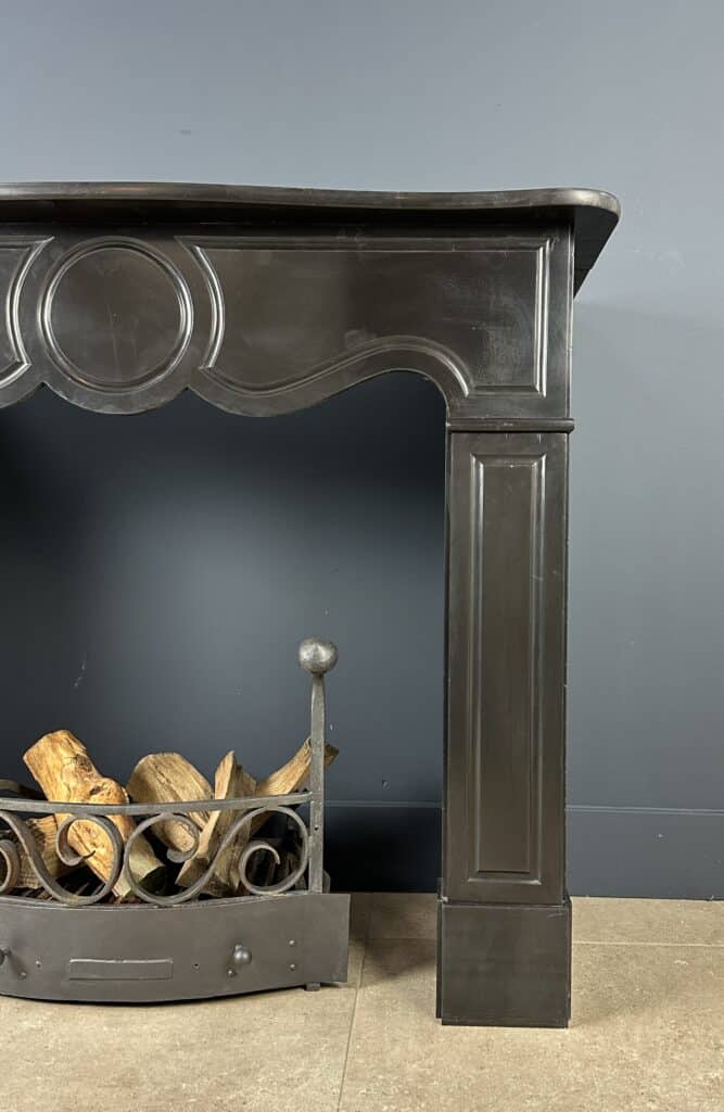Black Antique Circular Fireplace with Round Detail