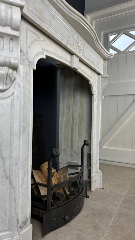 High White Antique Circular Fireplace 45 Degree White