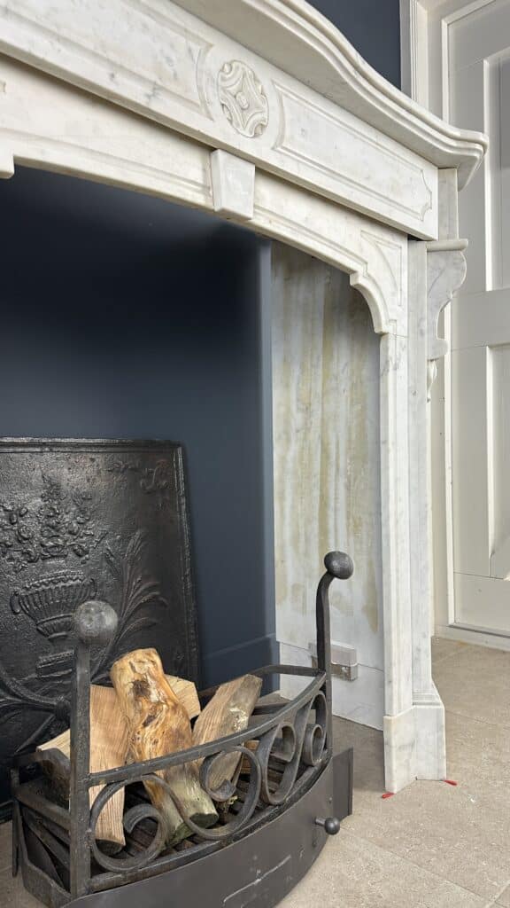 High White Antique Circular Fireplace 45 Degree White