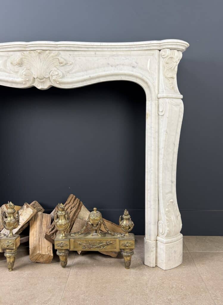 Franse Antieke Schelpschouw Carrara Marmer