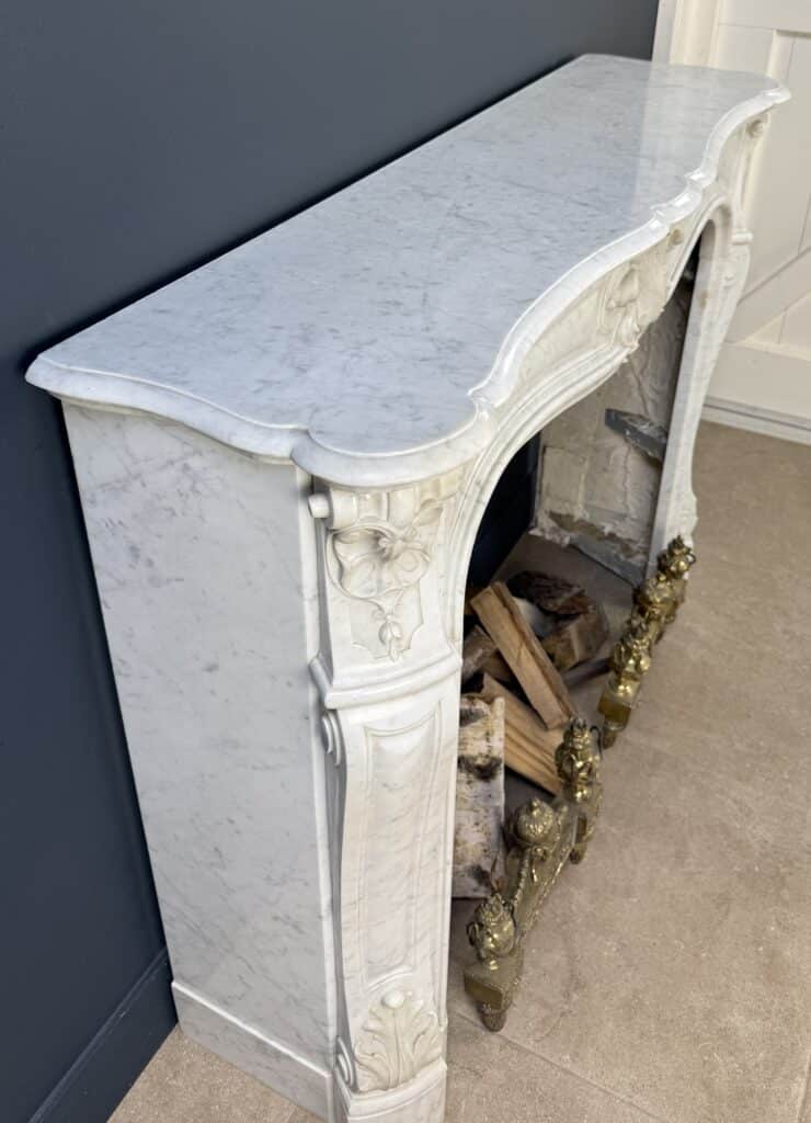 Franse Antieke Schelpschouw Carrara Marmer