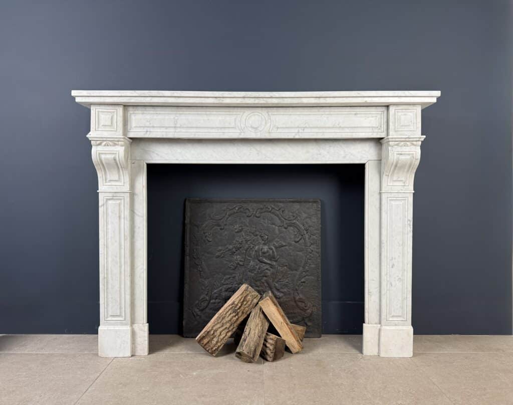 Antieke Schouw Wit Front Carrara Marmer