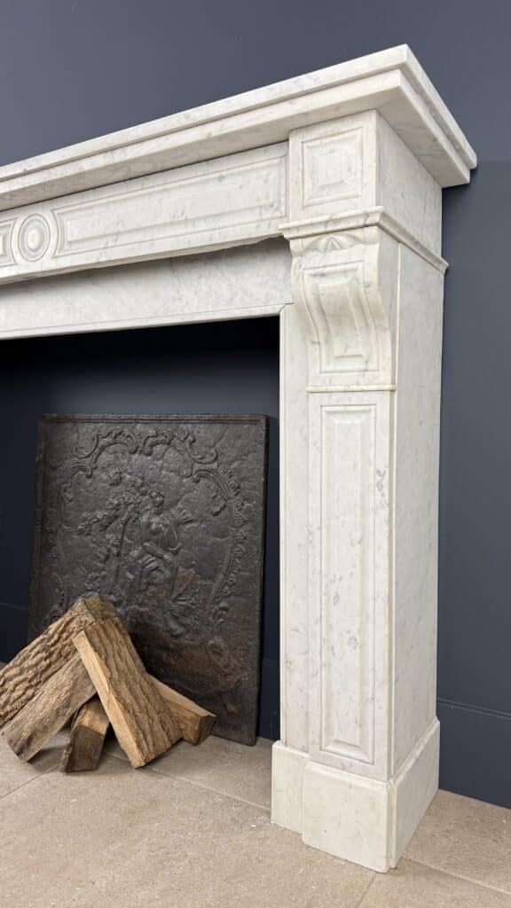 Antieke Schouw Wit Front Carrara Marmer
