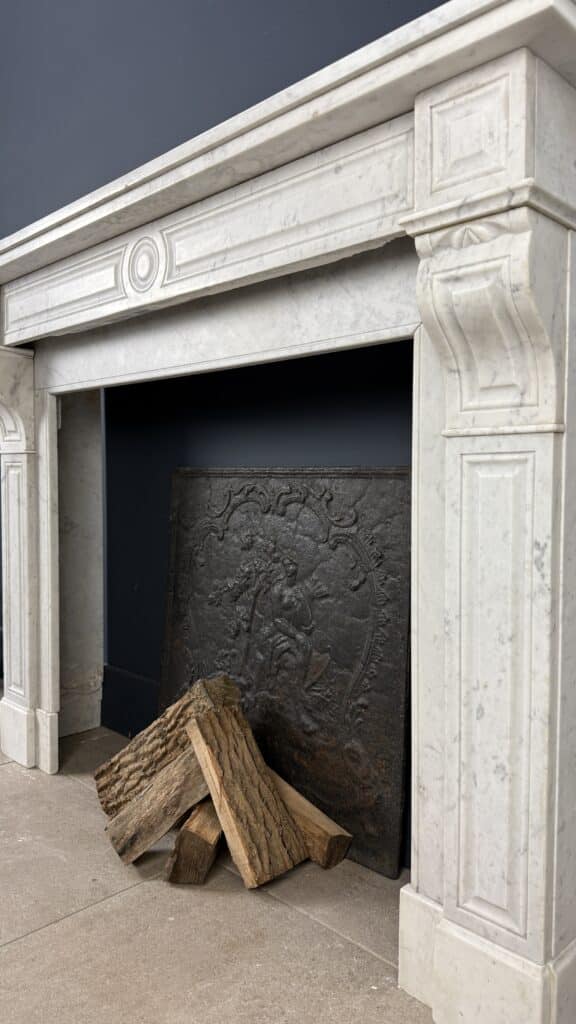 Antieke Schouw Wit Front Carrara Marmer