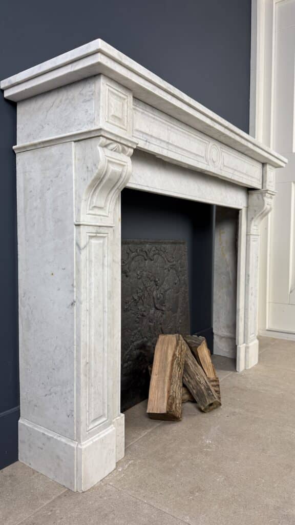 Antieke Schouw Wit Front Carrara Marmer