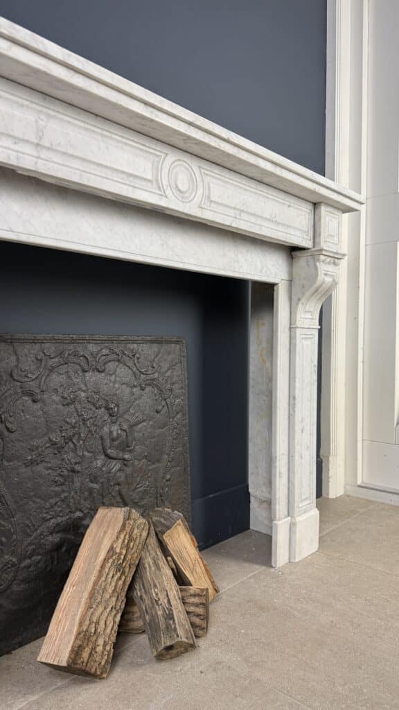 Antieke Schouw Wit Front Carrara Marmer