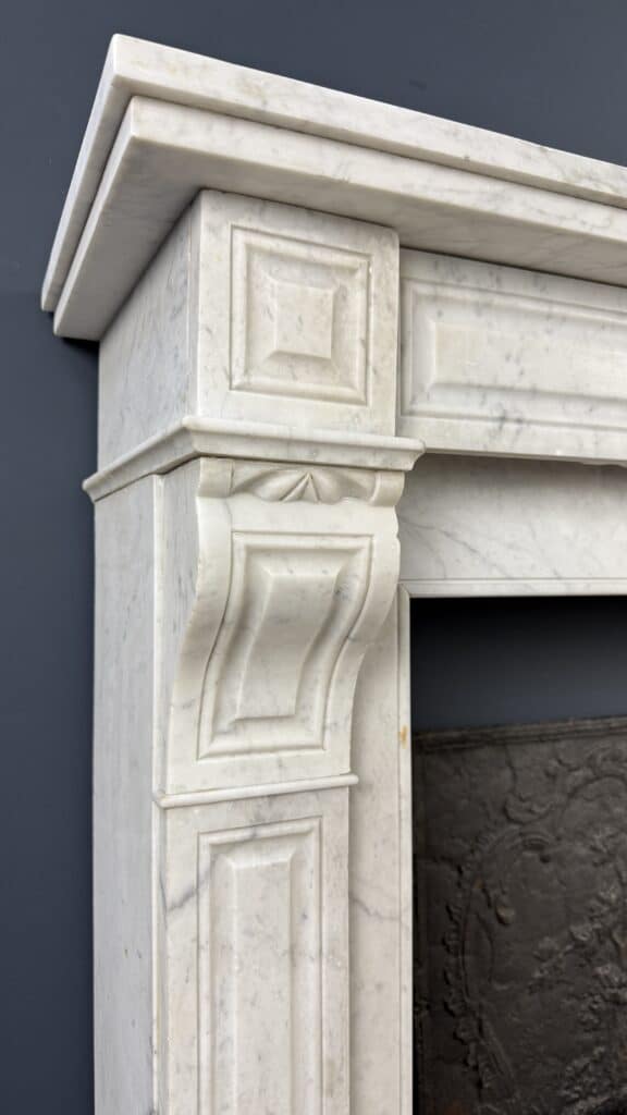 Antieke Schouw Wit Front Carrara Marmer