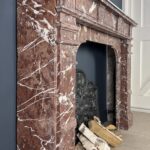 Antieke Roodmarmeren Frontschouw