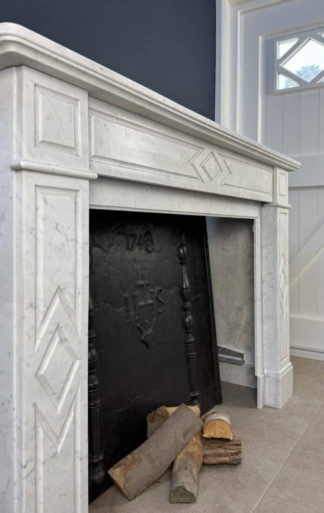 Antieke Carrara Marmeren Art Deco Omloop Schouw