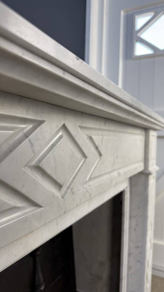 Antieke Carrara Marmeren Art Deco Omloop Schouw