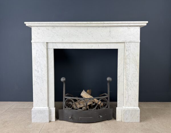 antieke witte art deco schouw