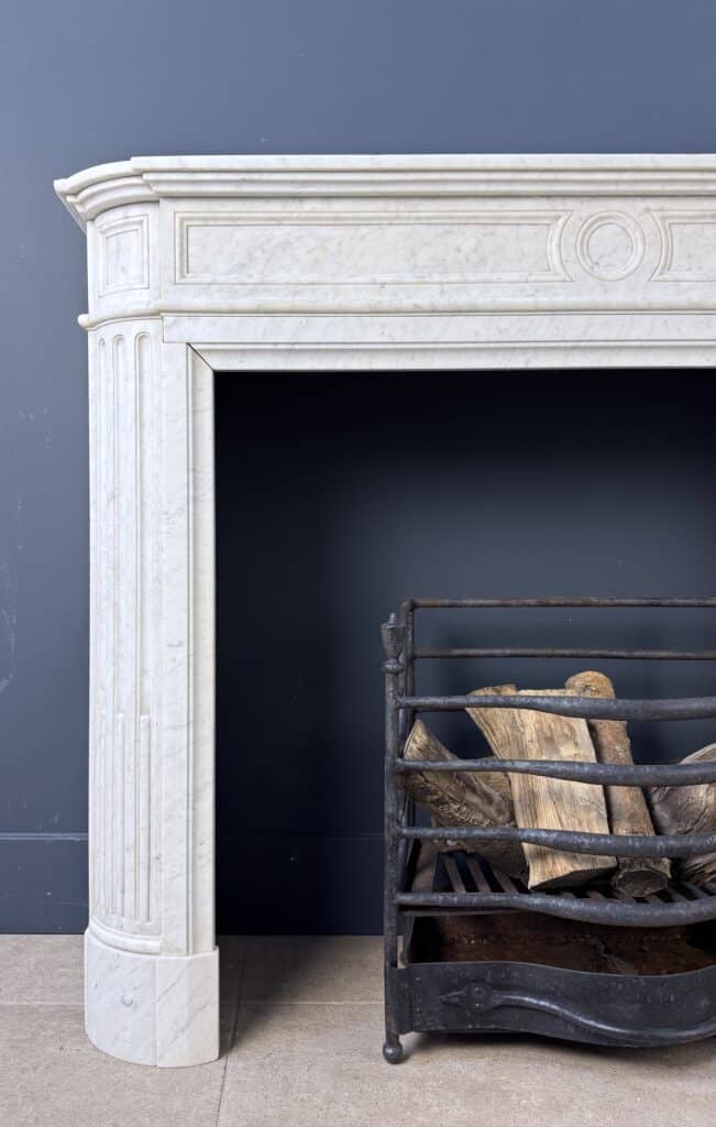 Chique Franse Antieke Frontschouw Ronde Consoles — detail 2
