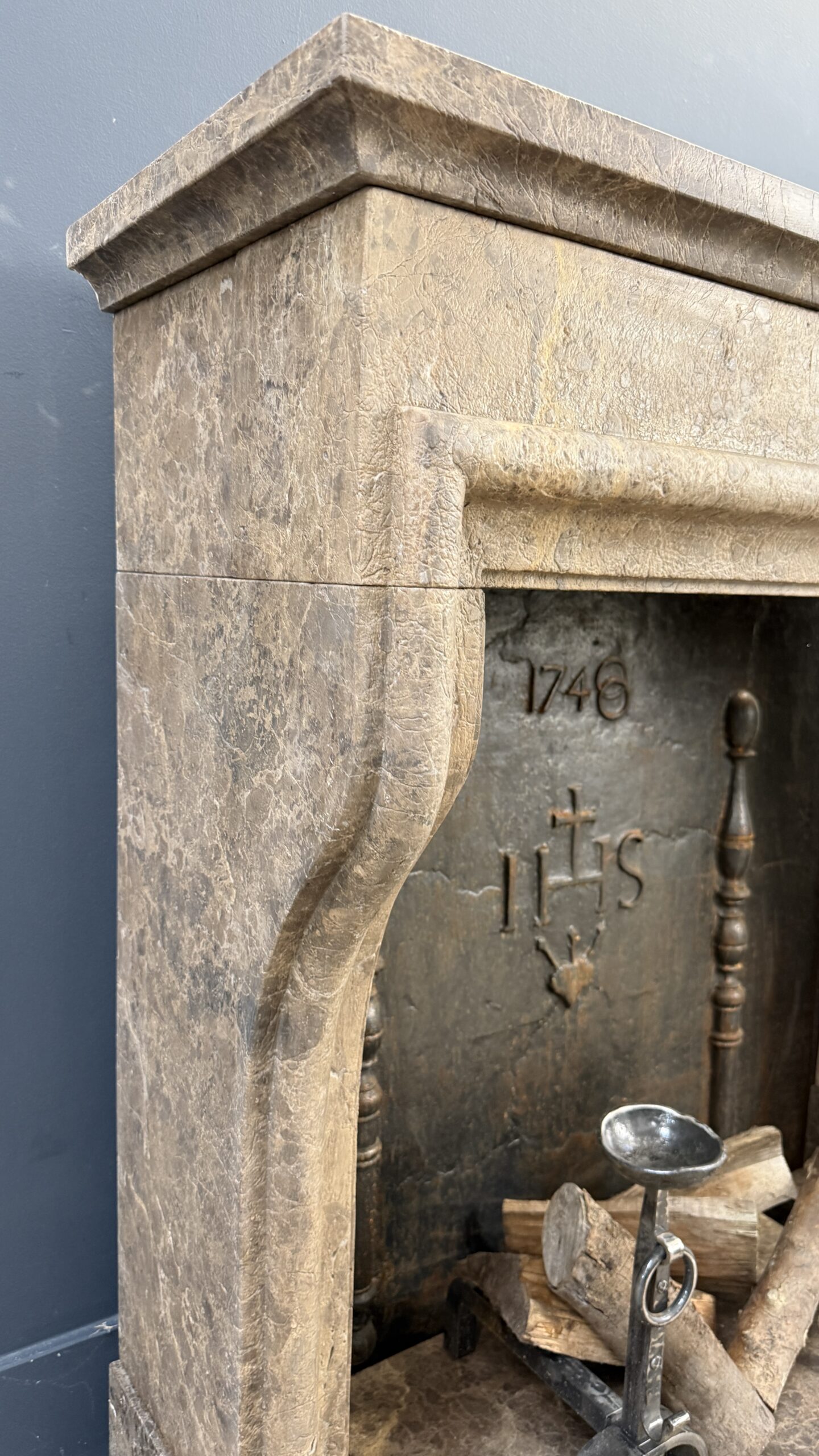 Antieke Franse Landelijke Schouw Kasteelstijl Lederlook Natuursteen