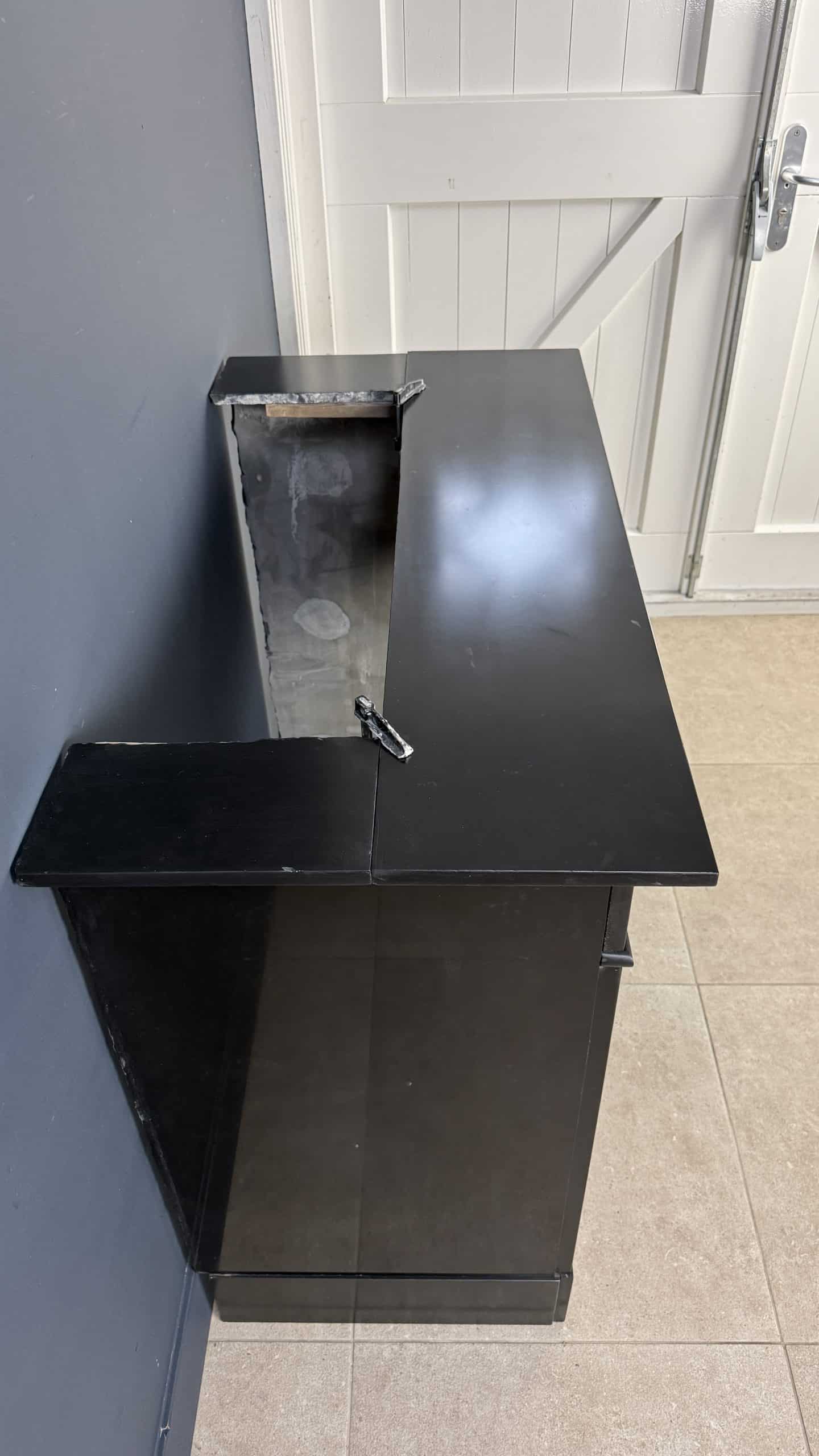 Antieke Omloopschouw Noir De Mazy zwart Marmer