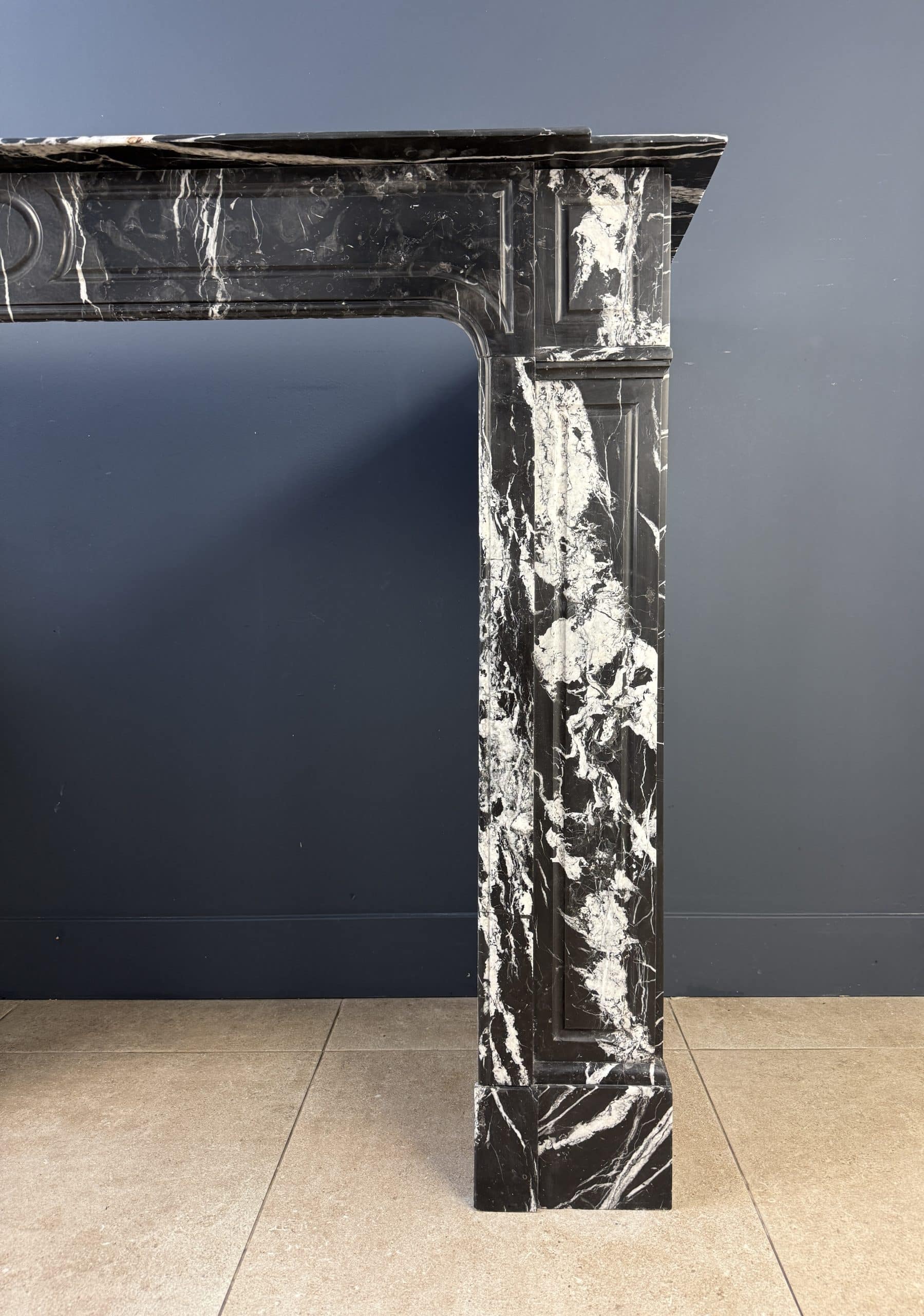 antieke schouw Nero Marquina