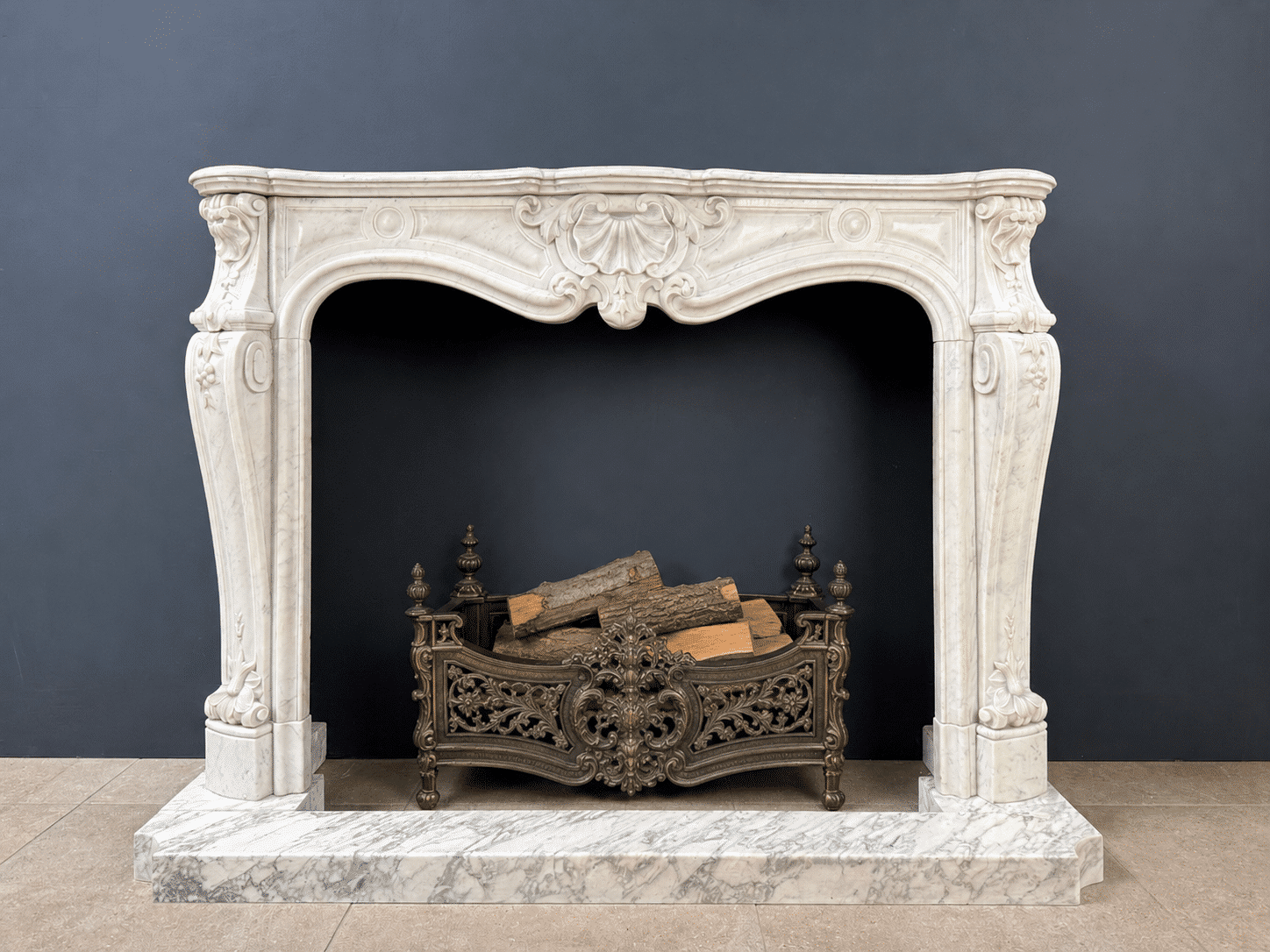 Luxe Franse Front Schelpschouw in Wit Carrara Marmer