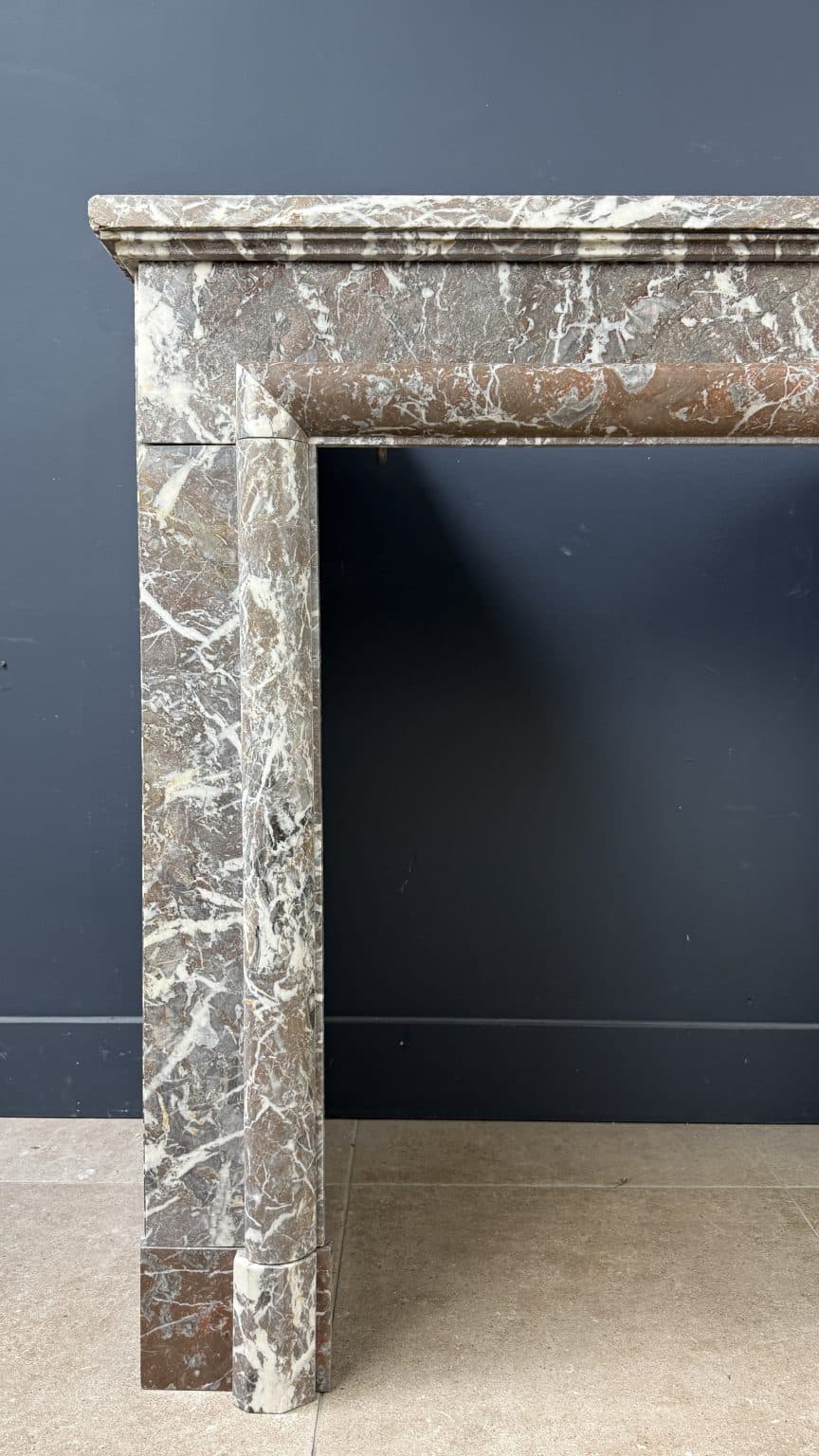 Sleek Antique Circular Fireplace in Nero Marquina Marble — detail 2